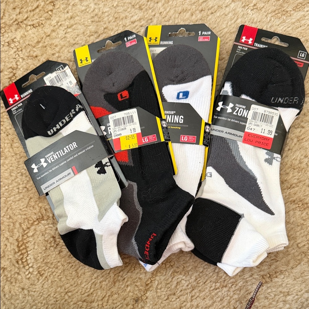 5 pairs Under Armour Men's Athletic Socks - Black, White, Red, Size Large